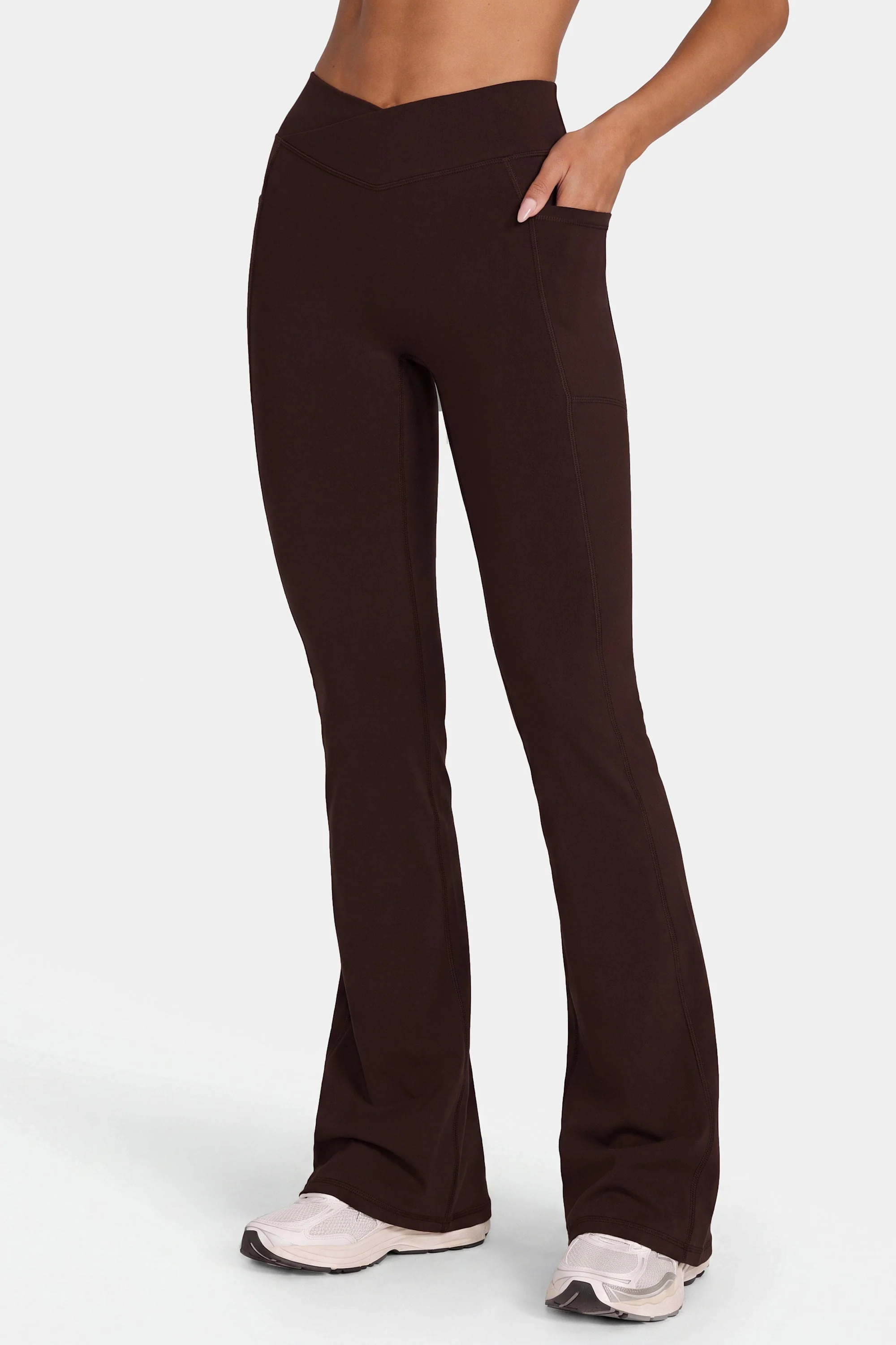 Soft Active V-Waist Flared Leggings in Espresso - Image 4