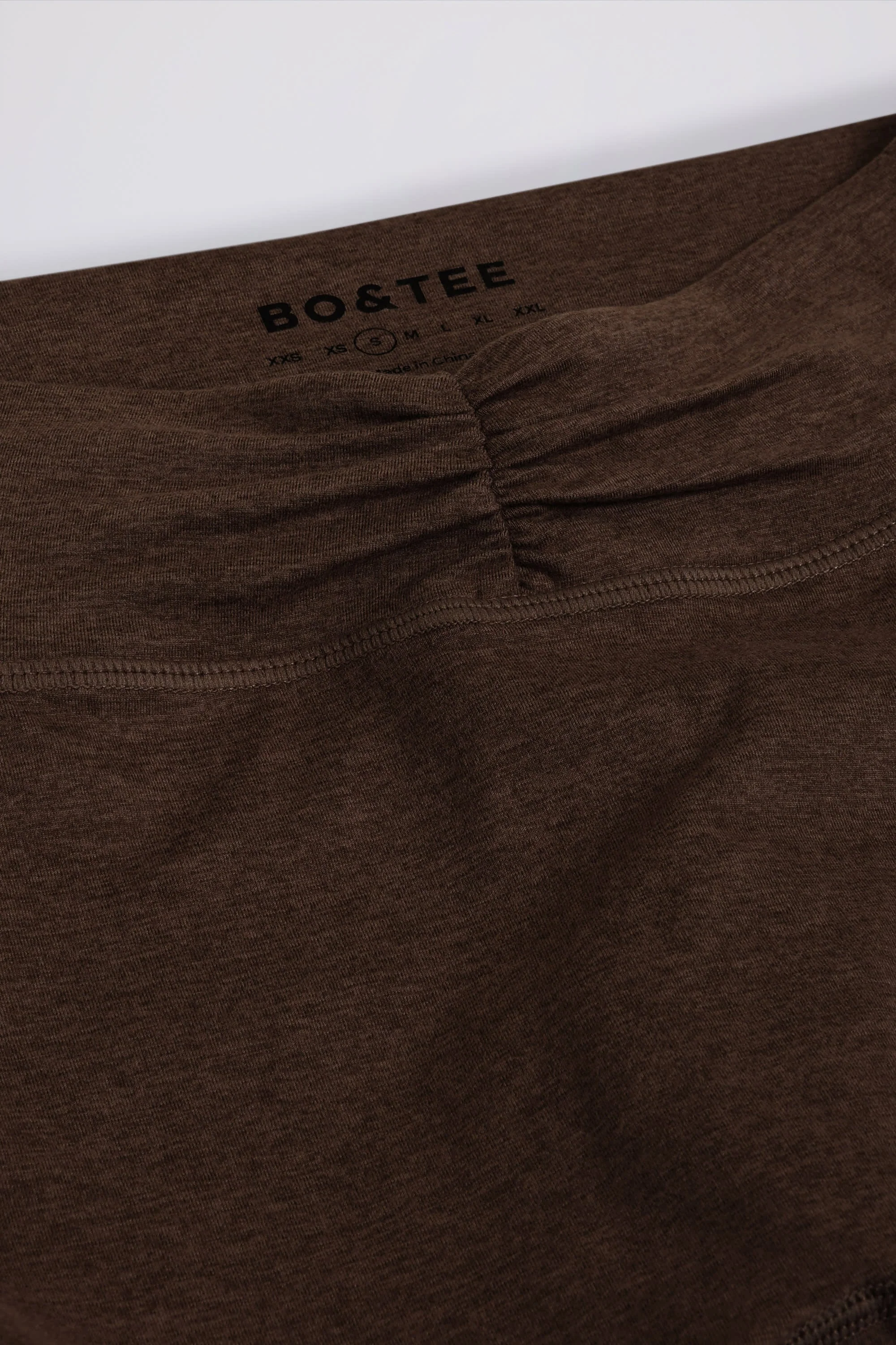 Brushed Jersey Ruched Mid-Rise Leggings in Pecan Marl - Image 7